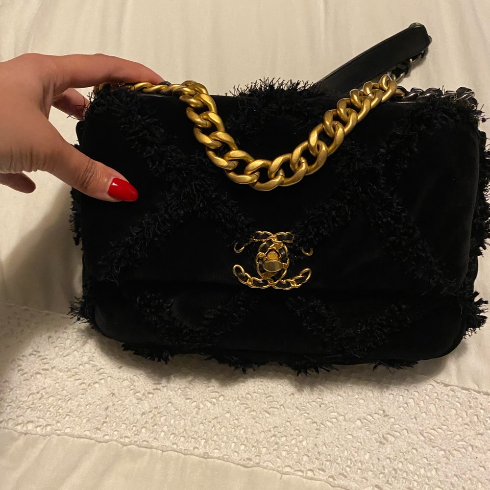 Chanel19 Bag Black Velvet